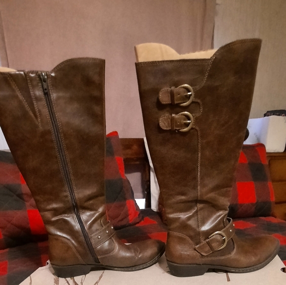 EUC Women's Size 7.5 BOC Hart Boots - Picture 3 of 6